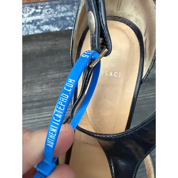 VERSACE Runway Sandals Black Patent Gold Platform Heel T-Strap Sz. 39 - Picture 3 of 9